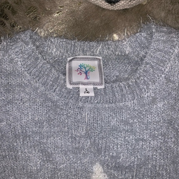 NWT • gray fuzzy star sweater - Picture 3 of 3